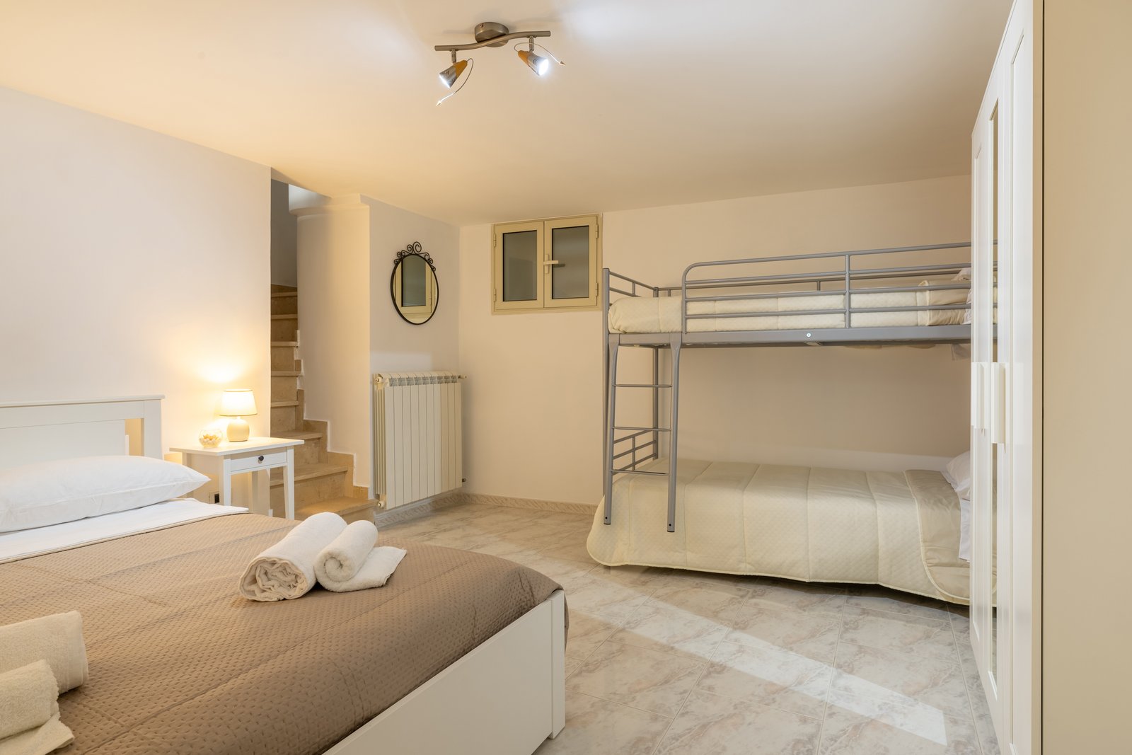Camera da letto e arredi di Dimora Caravigna